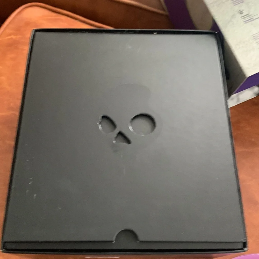 Dinosaur Jr Skullcandy limited edition aviator headphones and 7” inch vinyl - Picture 9 of 11